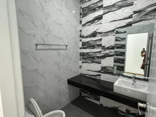 For sale 4 bedrooms house in Mueang Surat Thani, Surat Thani