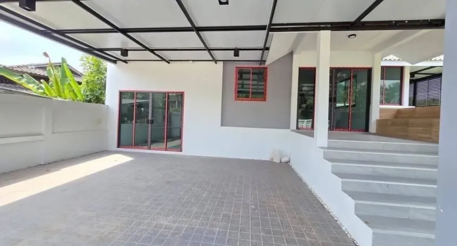 For sale 3 bedrooms house in Mueang Surat Thani, Surat Thani