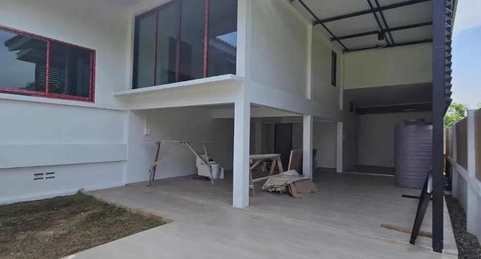 For sale 3 bedrooms house in Mueang Surat Thani, Surat Thani
