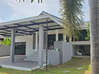 For sale 3 bedrooms house in Mueang Surat Thani, Surat Thani