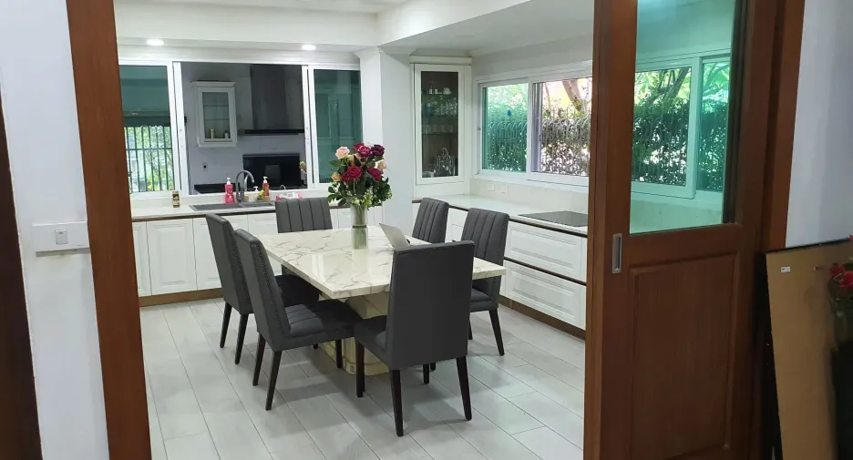 For sale 6 bedrooms townhouse in Prawet, Bangkok