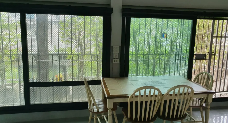 For sale 6 bedrooms townhouse in Prawet, Bangkok
