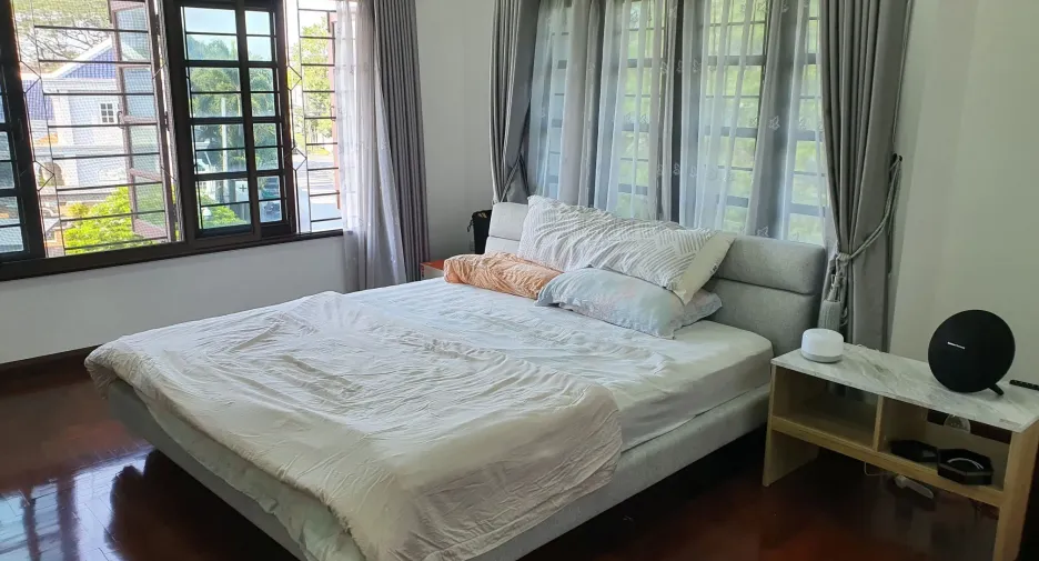 For sale 6 bedrooms townhouse in Prawet, Bangkok