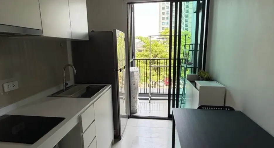 For rent 1 bed condo in Watthana, Bangkok