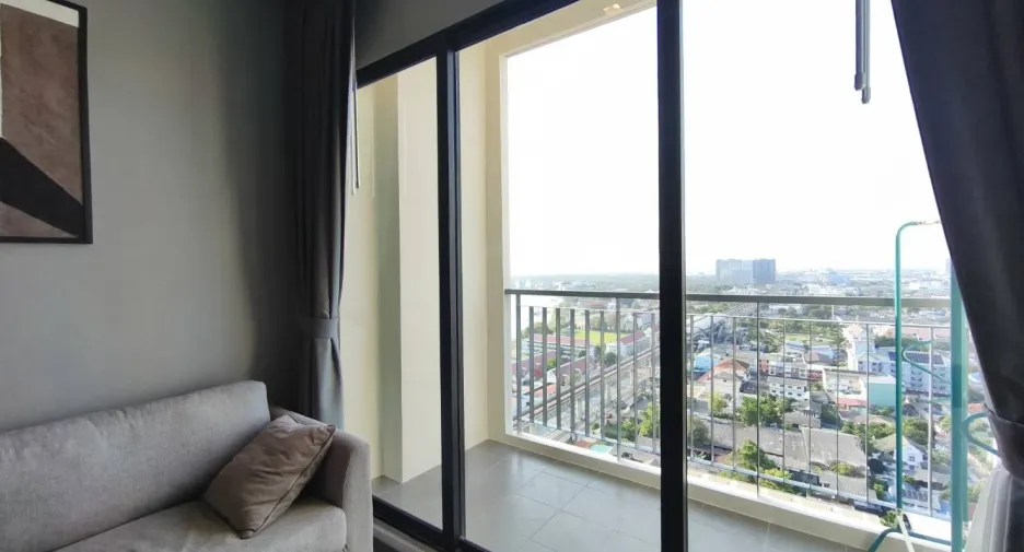 For rent 2 bedrooms condo in Mueang Samut Prakan, Samut Prakan
