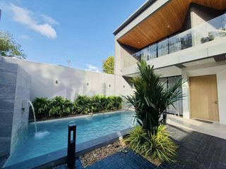Villa en venta y en alquiler de 3 habitaciones en Thalang, Phuket