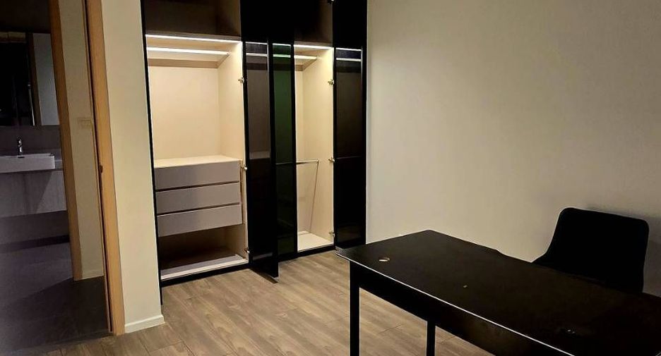 For sale and for rent 2 bedrooms condo in Sathon, Bangkok