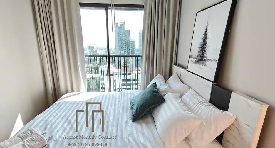 For rent 2 bedrooms condo in Khlong Toei, Bangkok