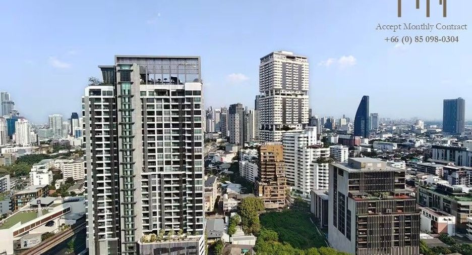 For rent 2 bedrooms condo in Khlong Toei, Bangkok