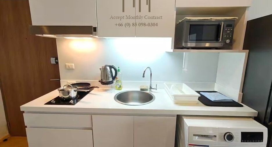 For rent 2 bedrooms condo in Khlong Toei, Bangkok