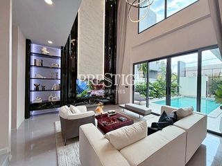 For sale 6 bedrooms house in Na Jomtien, Pattaya