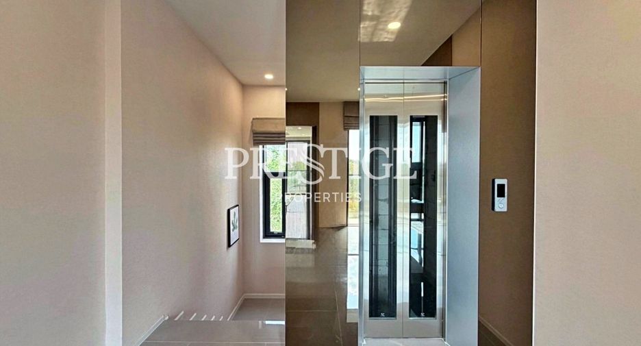 Casa en venta de 6 habitaciones en Sattahip, Chonburi