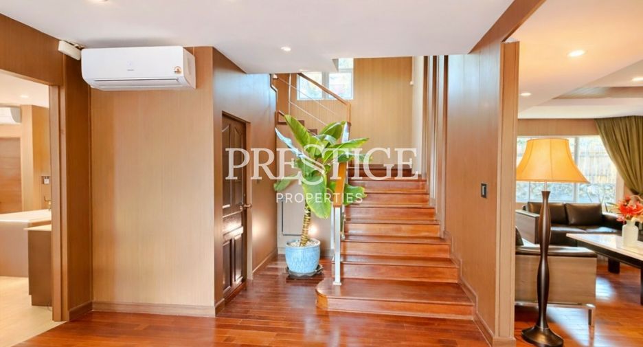 For sale 7 ベッドルーム house in Bang Lamung, Chonburi