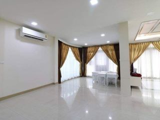 Casa en venta de 3 habitaciones en Prawet, Bangkok