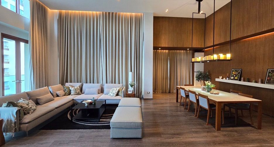 For rent 4 ベッドルーム condo in Khlong Toei, Bangkok