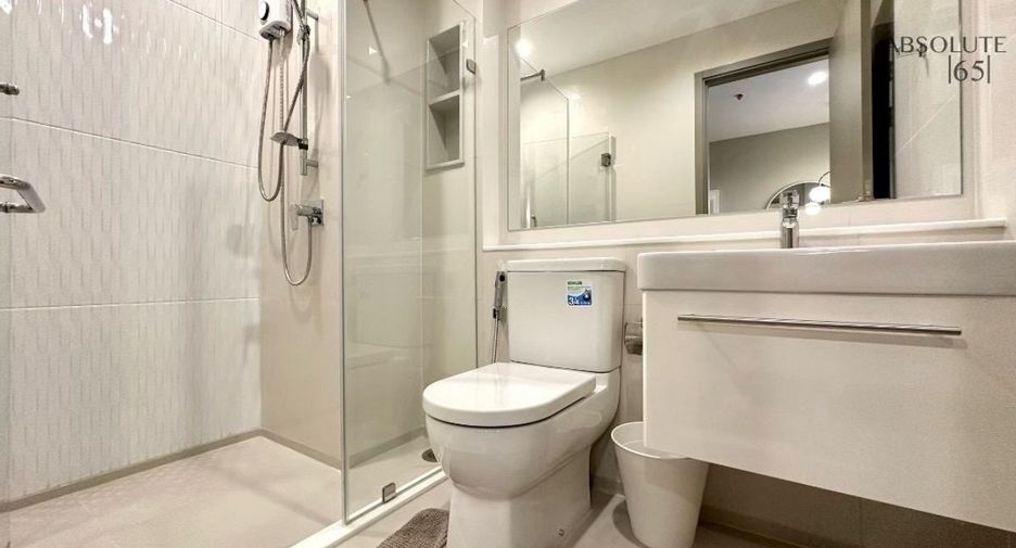 Wohnung zur Miete mit 1 Zimmer in Huai Khwang, Bangkok