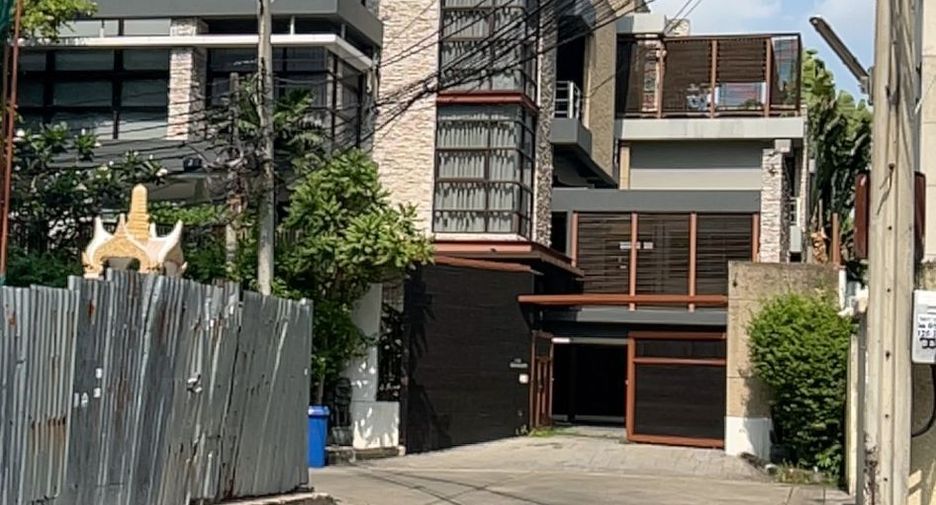 For sale land in Watthana, Bangkok