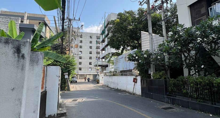 For sale land in Watthana, Bangkok