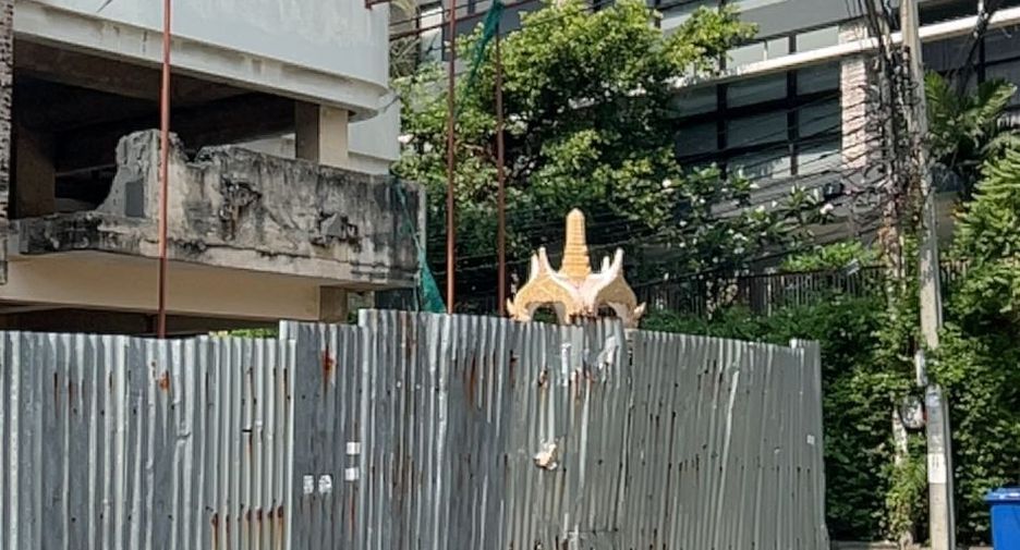 For sale land in Watthana, Bangkok