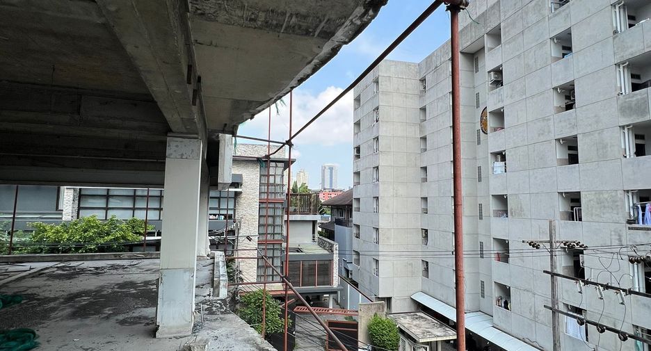 For sale land in Watthana, Bangkok