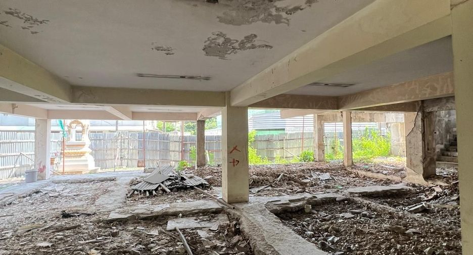 For sale land in Watthana, Bangkok