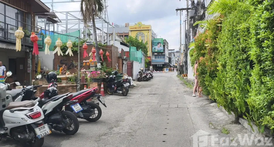 For sale 5 bedrooms house in Mueang Chiang Mai, Chiang Mai