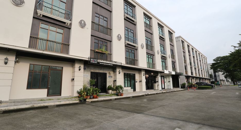 For rent office in Wang Thonglang, Bangkok