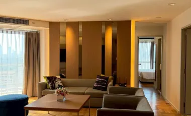 For rent 3 bedrooms condo in Yan Nawa, Bangkok