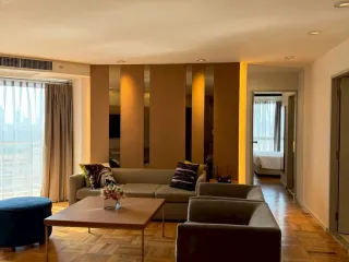 For rent 3 bedrooms condo in Yan Nawa, Bangkok