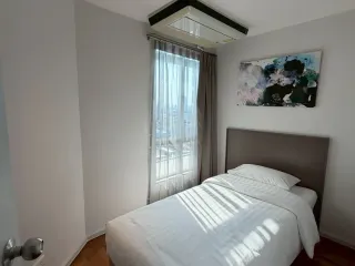 For rent 3 bedrooms condo in Yan Nawa, Bangkok