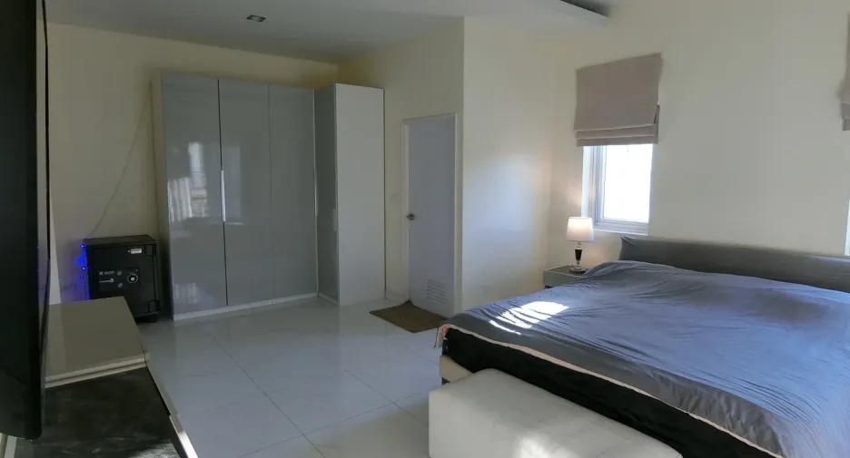 For sale 4 bedrooms house in Bang Lamung, Chonburi