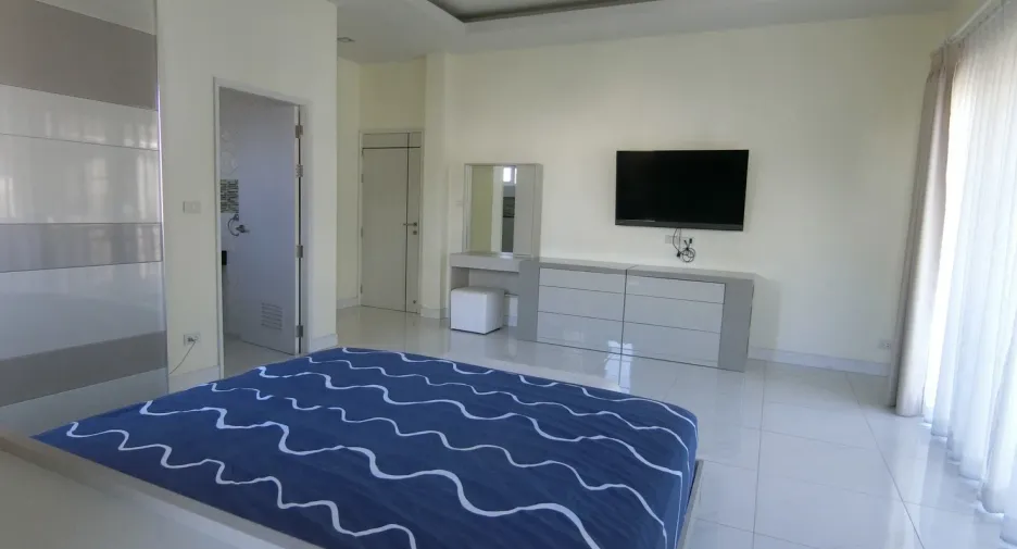 For sale 4 bedrooms house in Bang Lamung, Chonburi