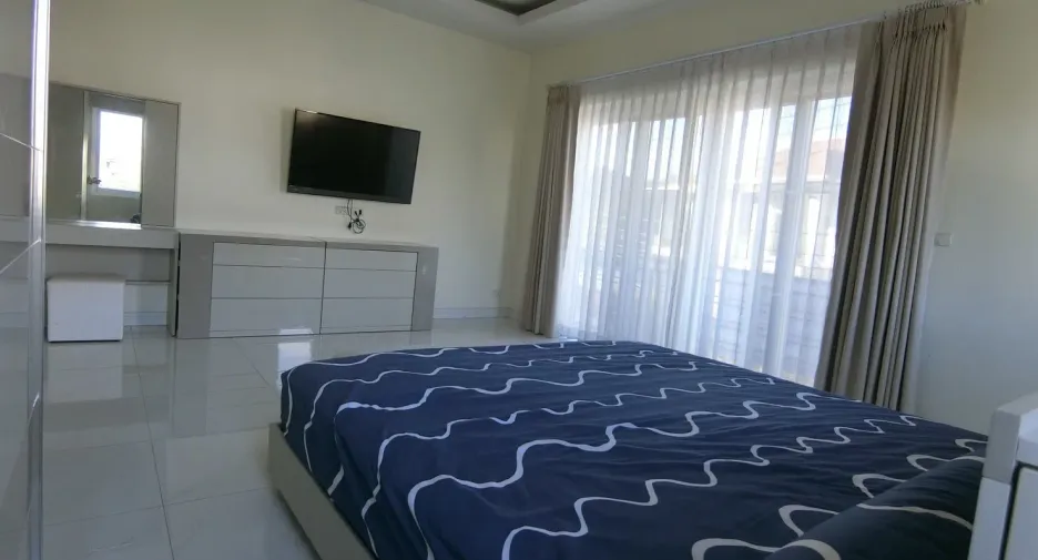 For sale 4 bedrooms house in Bang Lamung, Chonburi