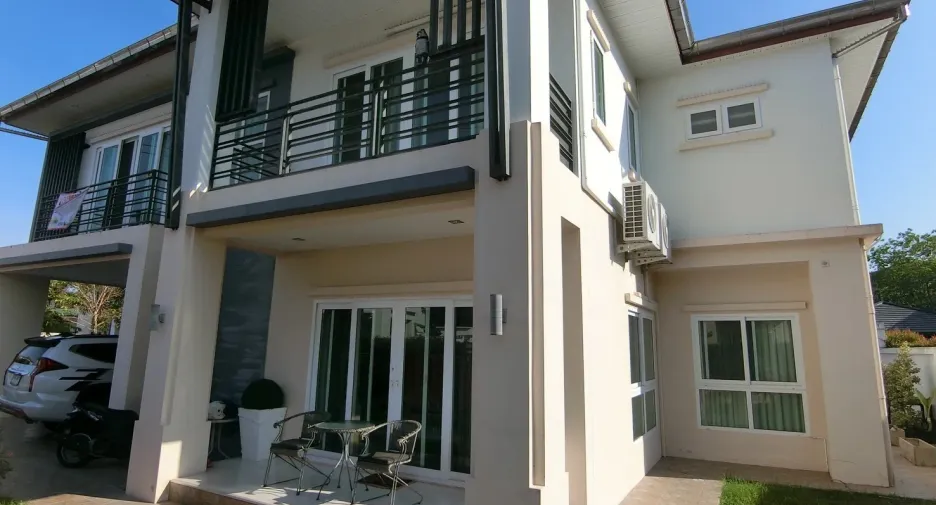 For sale 4 bedrooms house in Bang Lamung, Chonburi