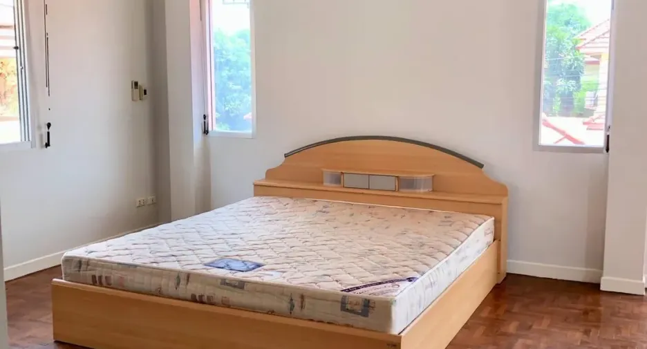 For rent 4 bedrooms house in Hang Dong, Chiang Mai