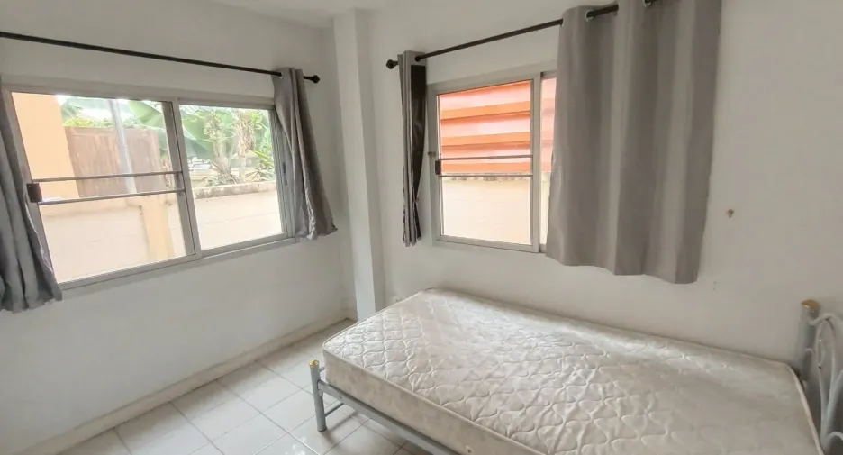 For rent 4 bedrooms house in Hang Dong, Chiang Mai