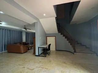 Villa zur Miete mit 5 Zimmer in Bang Lamung, Chonburi