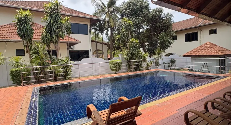Villa zur Miete mit 5 Zimmer in Bang Lamung, Chonburi