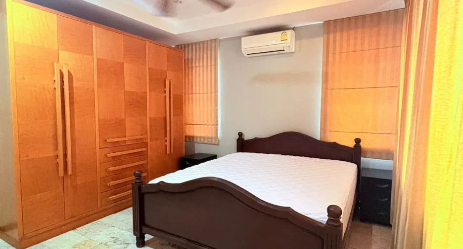 Villa zur Miete mit 5 Zimmer in Bang Lamung, Chonburi
