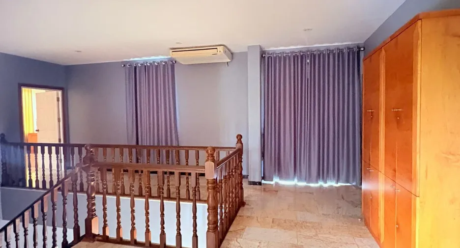 Villa zur Miete mit 5 Zimmer in Bang Lamung, Chonburi