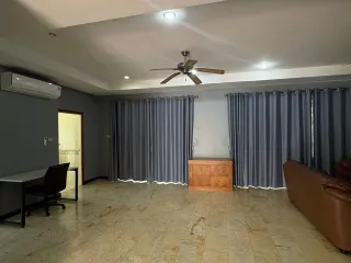 Villa zur Miete mit 5 Zimmer in Bang Lamung, Chonburi