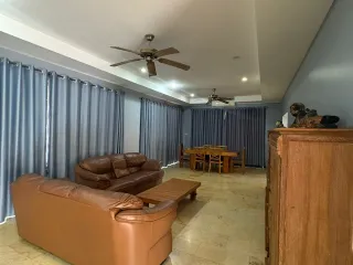 Villa zur Miete mit 5 Zimmer in Bang Lamung, Chonburi