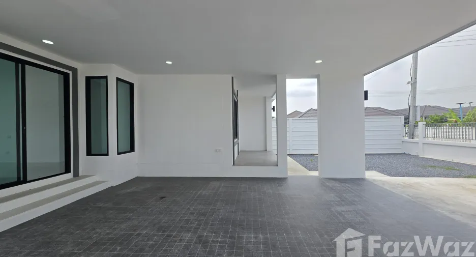 For sale 3 bedrooms house in Saraphi, Chiang Mai