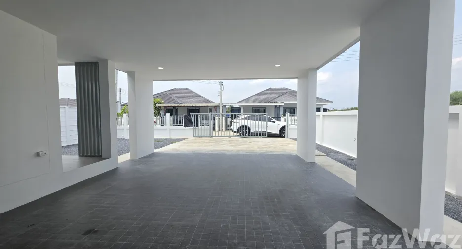 For sale 3 bedrooms house in Saraphi, Chiang Mai