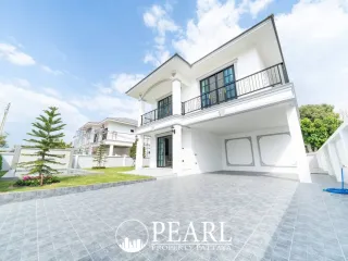 Casa en venta de 4 habitaciones en Bang Lamung, Chonburi