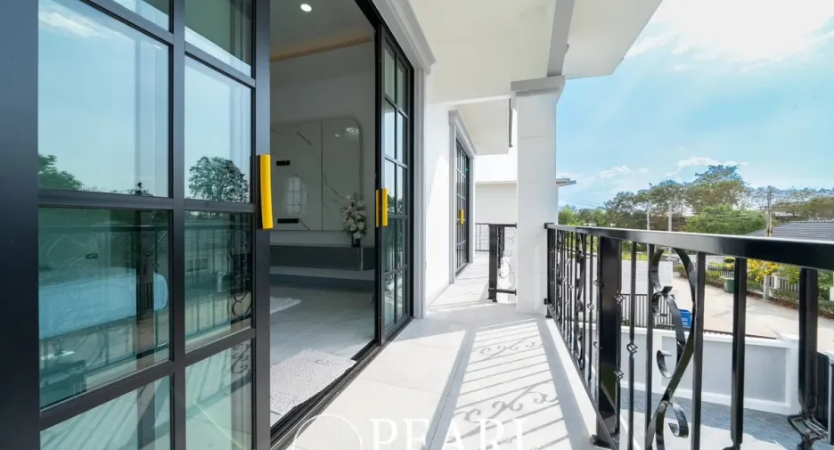 Casa en venta de 4 habitaciones en East Pattaya, Pattaya