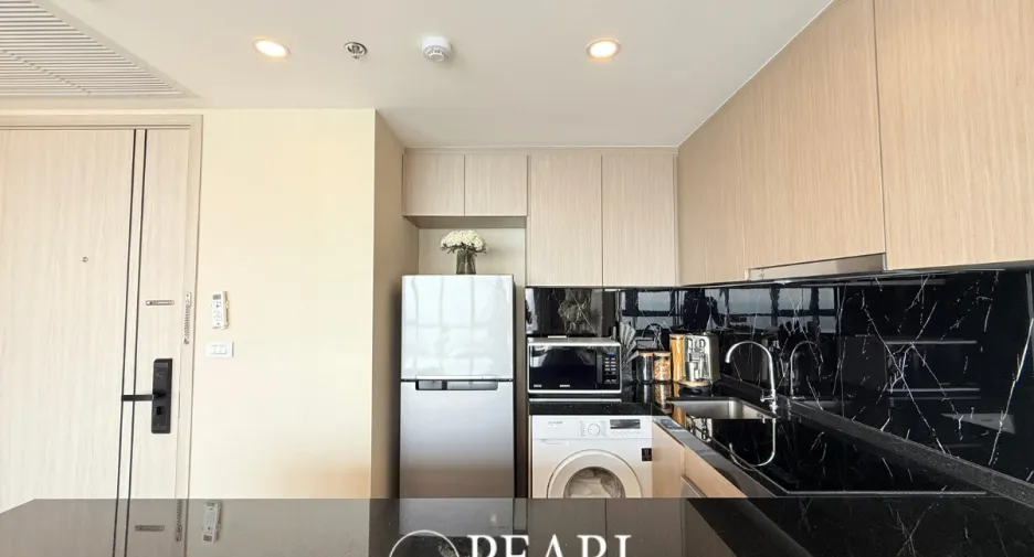 For sale 2 ベッドルーム condo in Bang Lamung, Chonburi