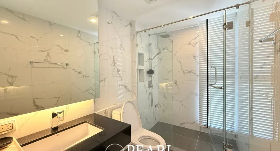 For sale 2 ベッドルーム condo in Bang Lamung, Chonburi