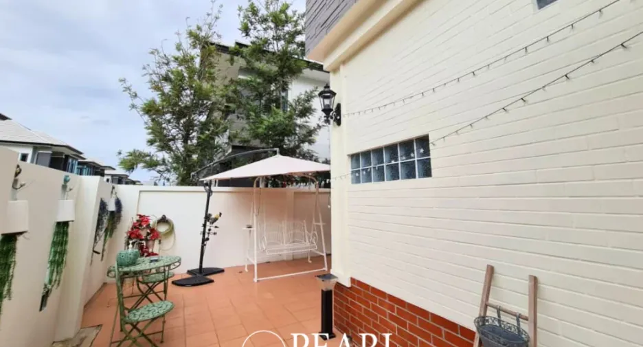 For rent and for sale 4 bedrooms house in East Pattaya, Pattaya