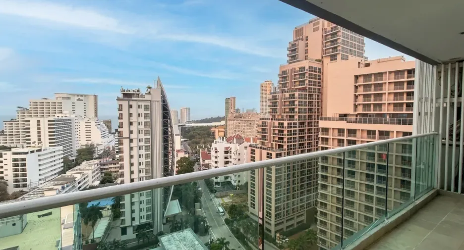 For sale 2 bedrooms condo in Bang Lamung, Chonburi